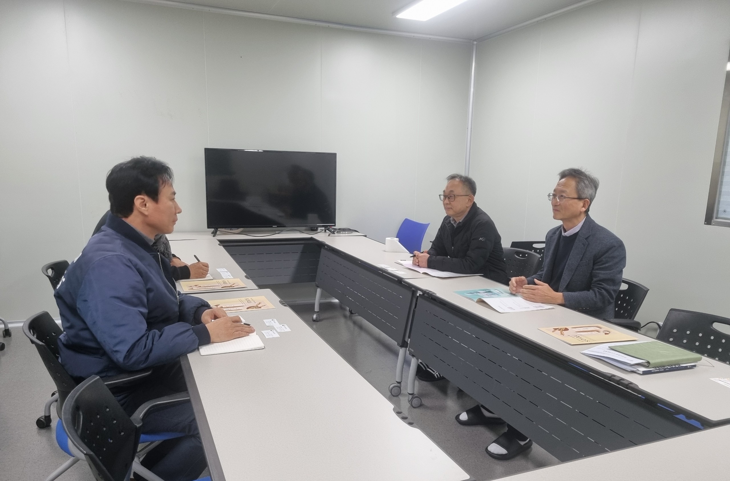 (251208)강원조달청 지원바이오 방문 사진2