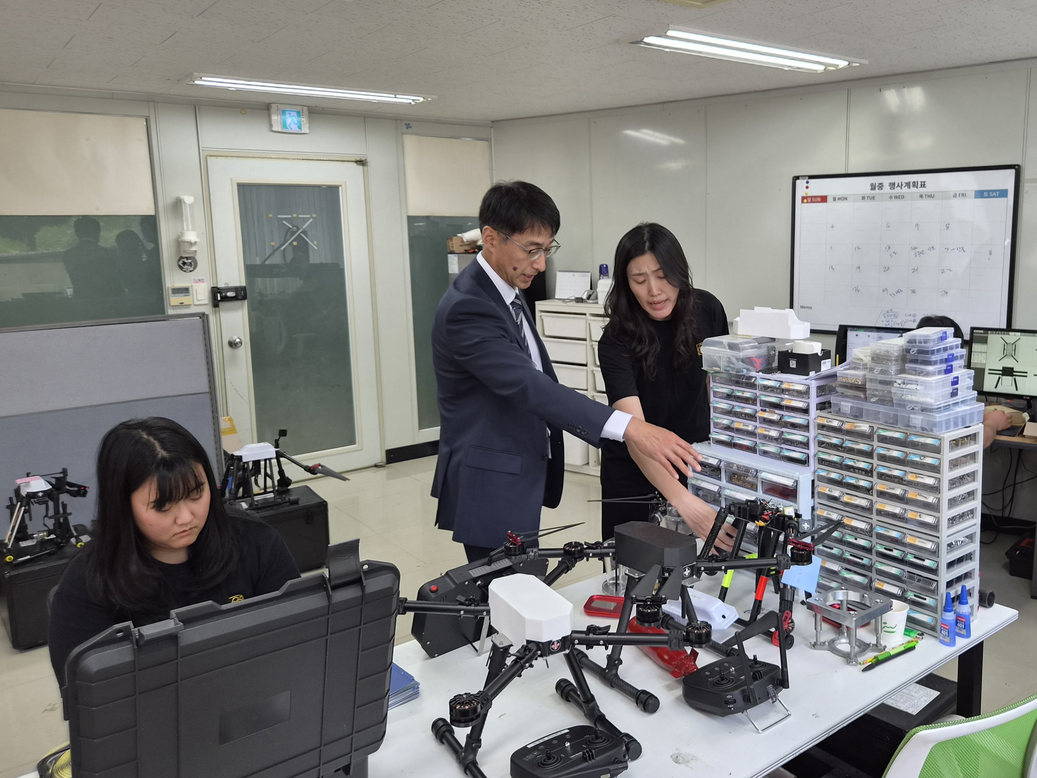 1779946530731