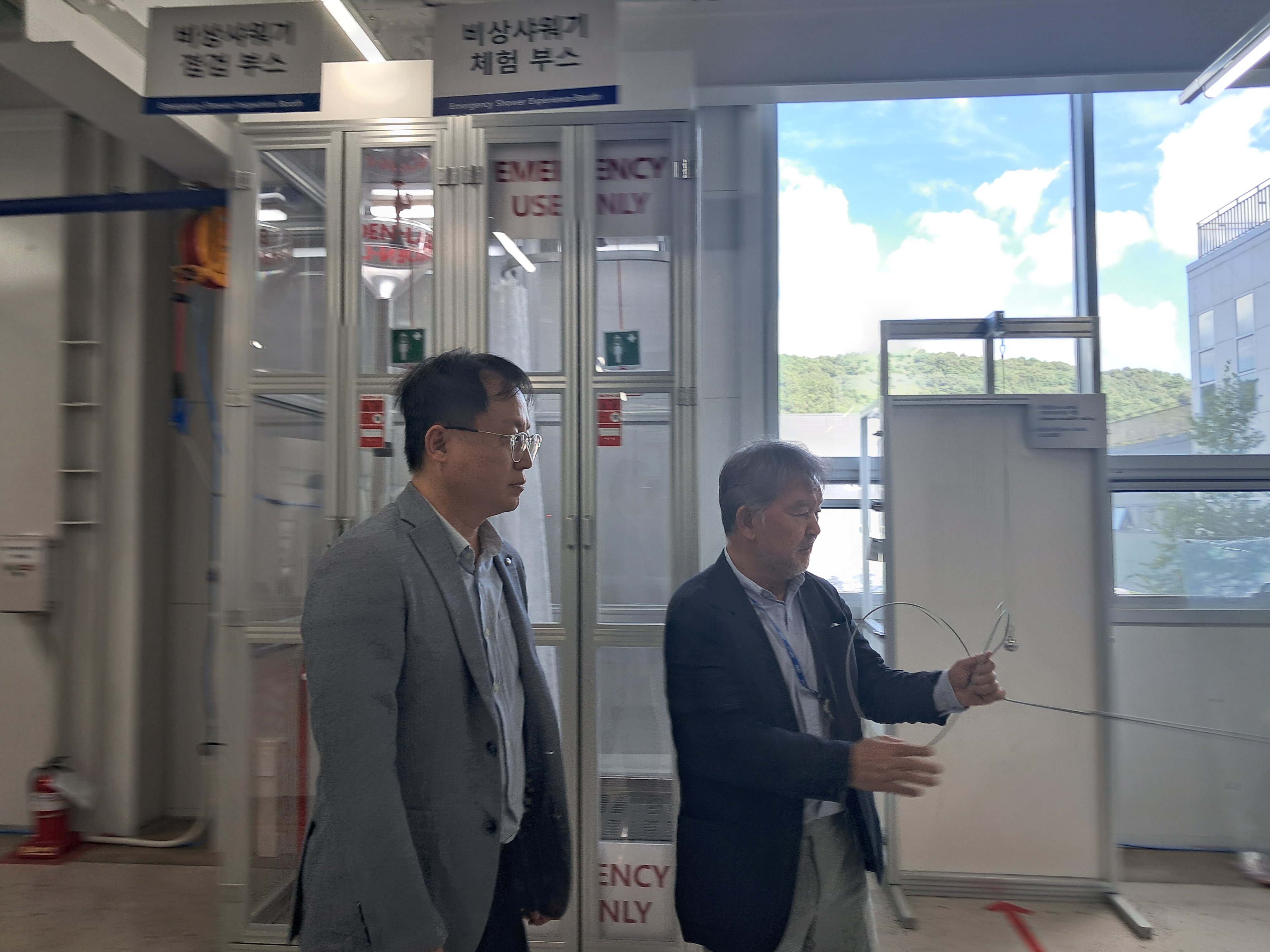 사진2_수출조달기업 방문