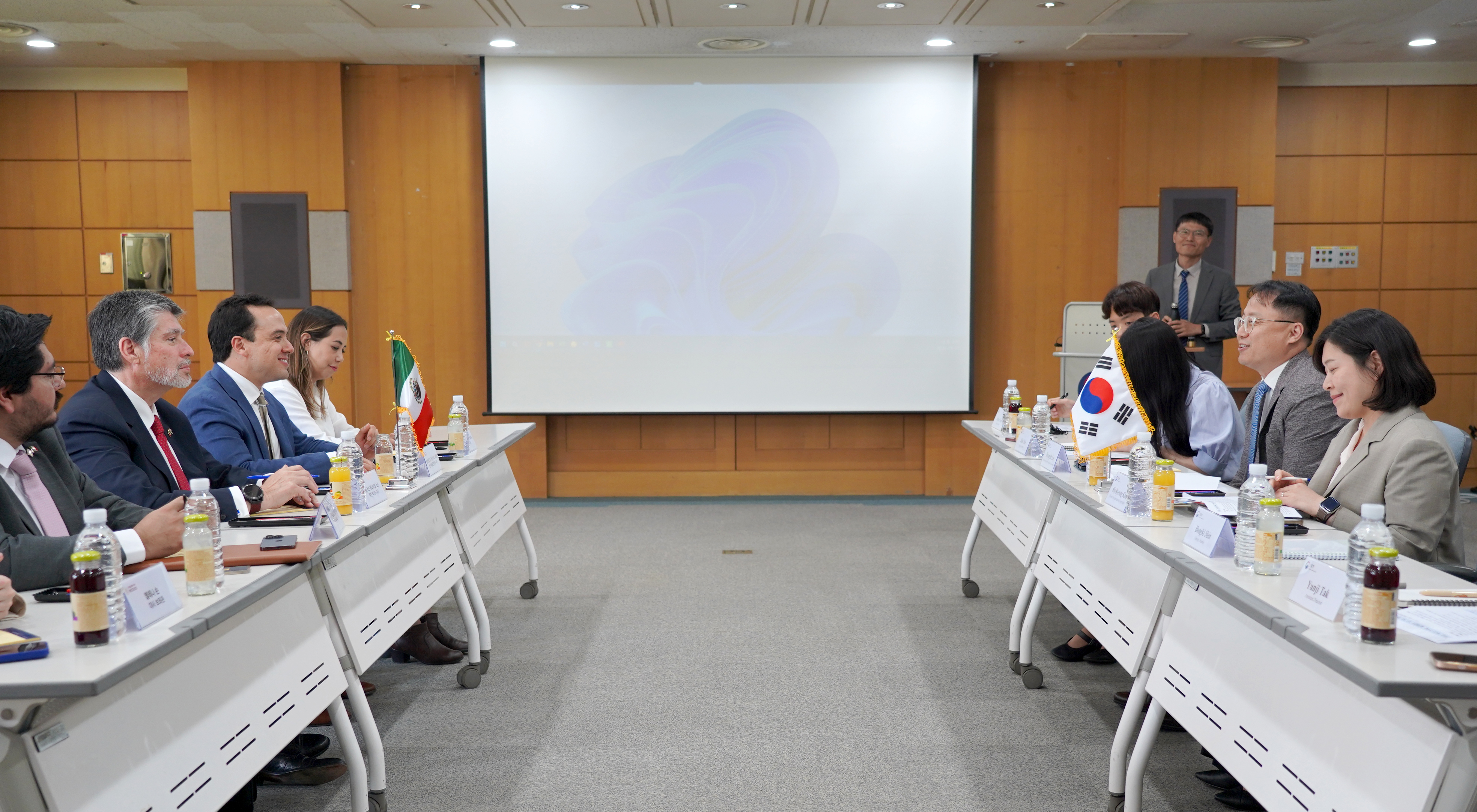 사진1_멕시코차관 방문