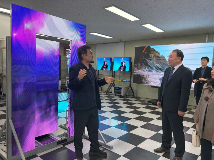 (사진0)서울지방조달청  전광판 제조전문 중소기업 현장방문